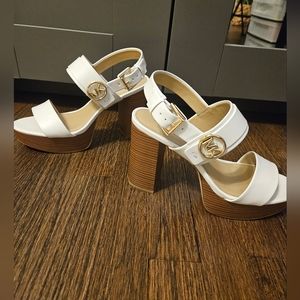 Size 7.5 white wedge sandals